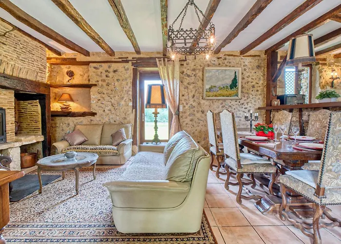 펜션 Charmante Maison Avec Piscine