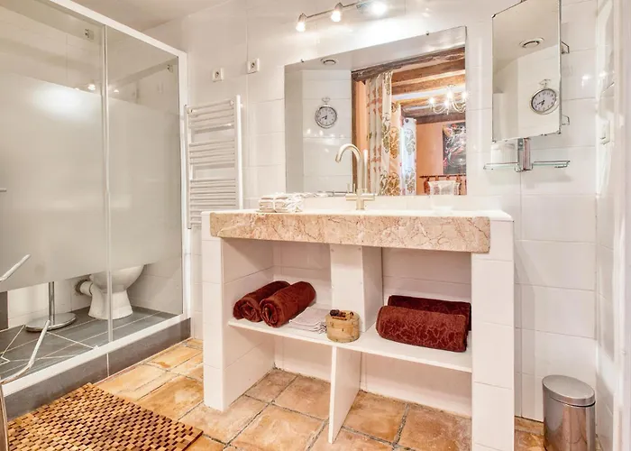 Charmante Maison Avec Piscine * Lacropte