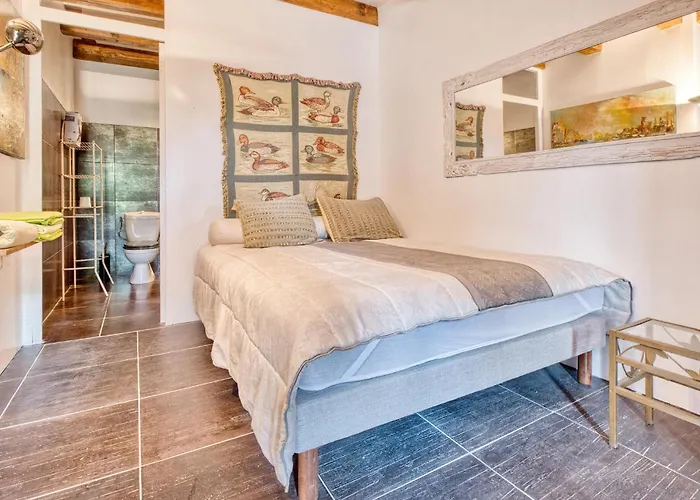 펜션 Charmante Maison Avec Piscine Lacropte